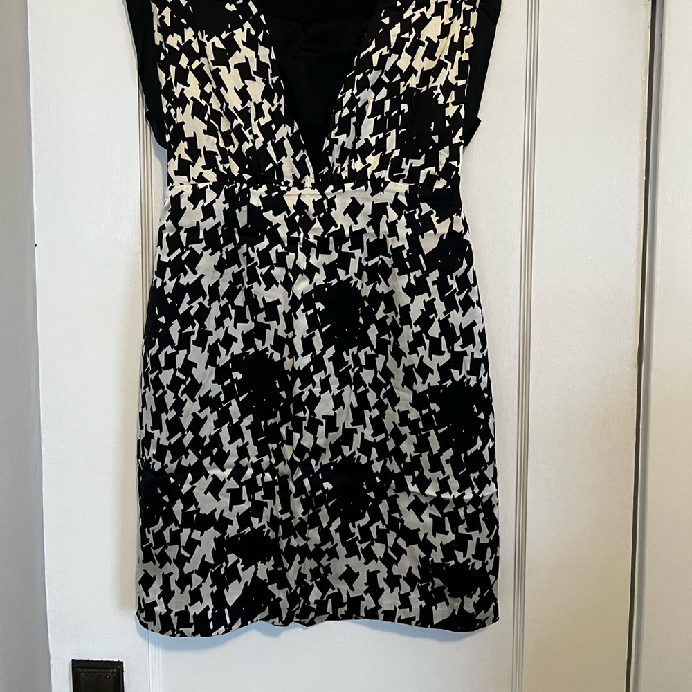 Silk Reiss dress. - Picture 4 of 4